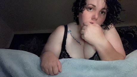 Naken lekkede OnlyFans-bilde av Phantom Queen