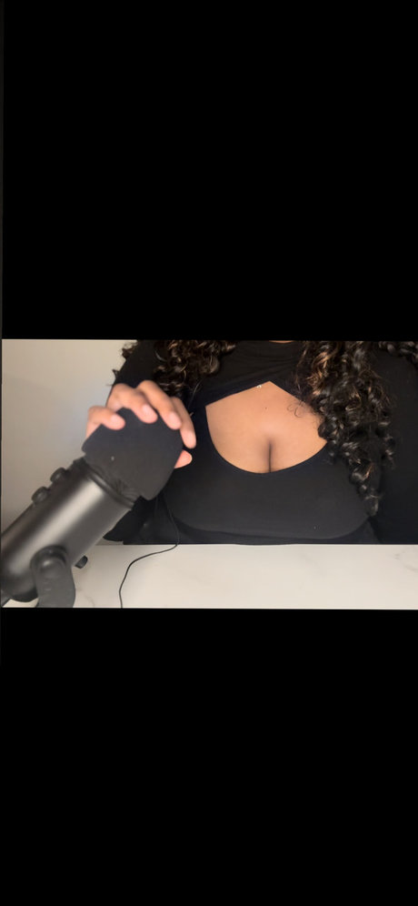 Обнаженная фотография утечки OnlyFans от Asmr Concealed