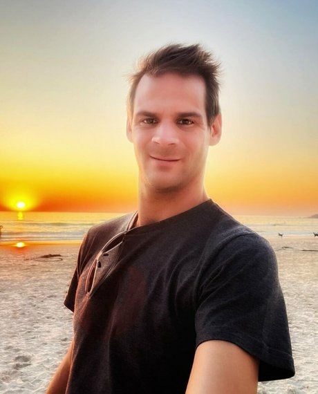 Nahá fotka uniklých OnlyFans od Mike Purley