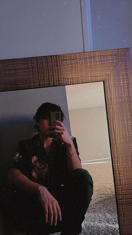Nahá fotka uniklých OnlyFans od Michael I