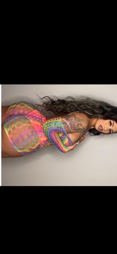 Naken läckt OnlyFans-bild av Candylaunica