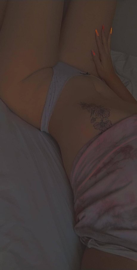 Naken läckt OnlyFans-bild av Michu
