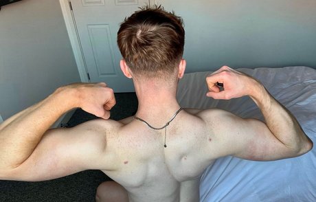 Nahá fotka uniklých OnlyFans od Michael