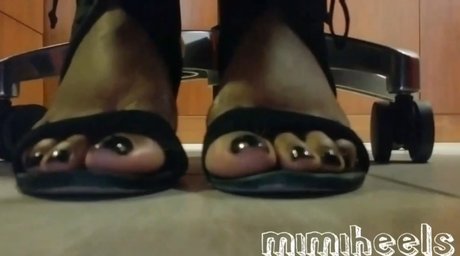Mimi Heels OnlyFansリークヌード写真