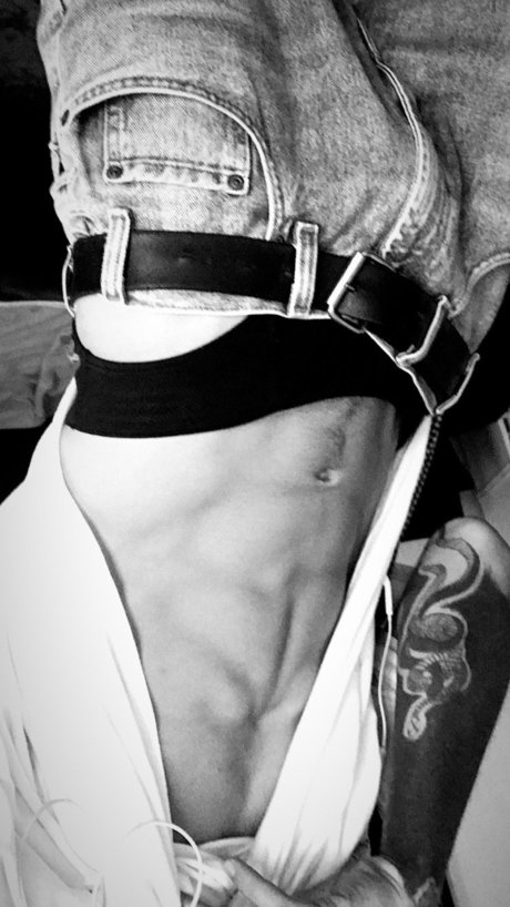 Naakte gelekte OnlyFans-foto van Joan Solano