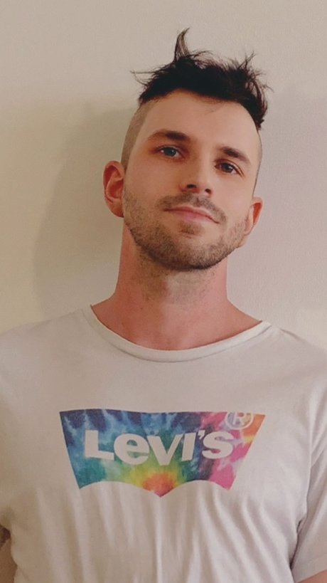 Naken läckt OnlyFans-bild av Captnemo030free