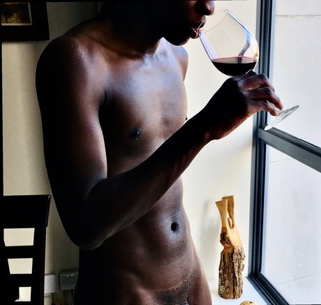 Naakte gelekte OnlyFans-foto van Master Jack