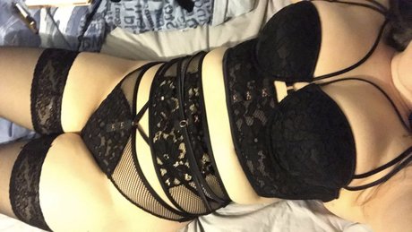 Обнаженная фотография утечки OnlyFans от Miss Curvy