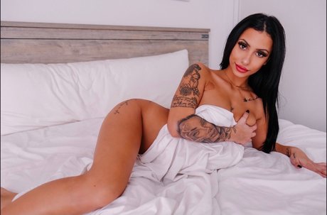 Naken läckt OnlyFans-bild av Hc