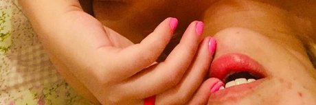 Naken läckt OnlyFans-bild av Mel Belmont 