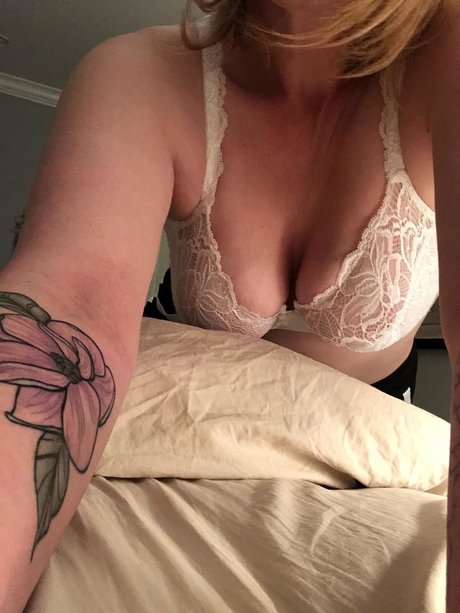 Nahá fotka uniklých OnlyFans od Bayoujudith