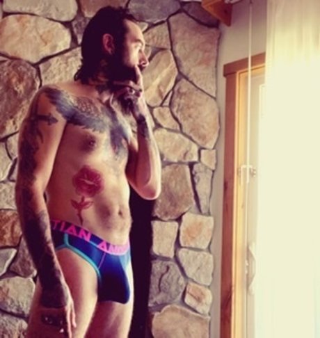 Foto nua vazada do OnlyFans de Jonny Cockswell