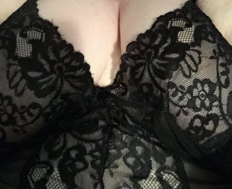 Naken lekkede OnlyFans-bilde av Miranda Trix