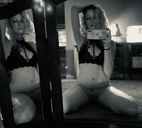 Foto nua vazada do OnlyFans de Kat