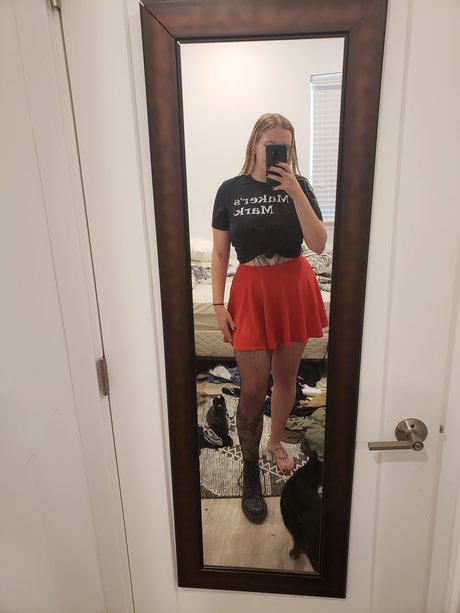 Alaston vuotanut OnlyFans-kuva Miss Lily Xo
