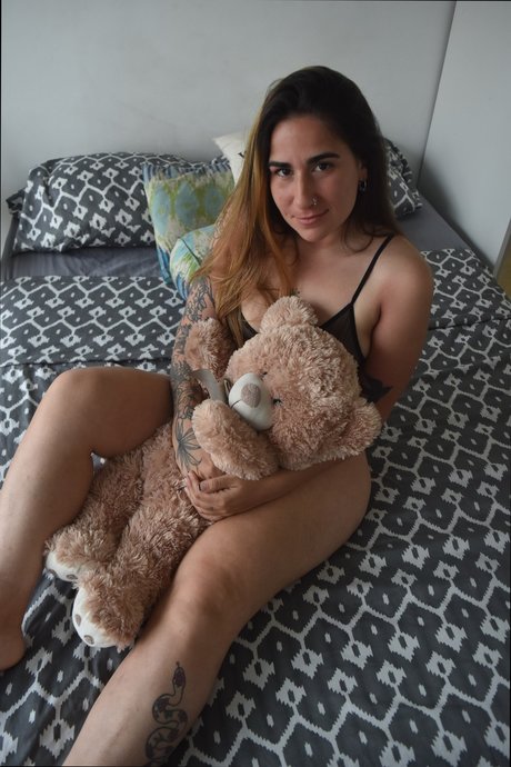 Nagie wyciekłe zdjęcie OnlyFans od Shetti