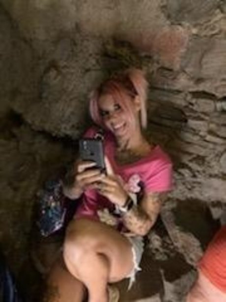 Naken läckt OnlyFans-bild av Candy