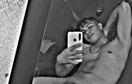 Naken läckt OnlyFans-bild av Jhebitt F