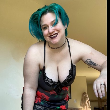 Alasti lekkinud OnlyFans-i pilt Its Embyr Thorn