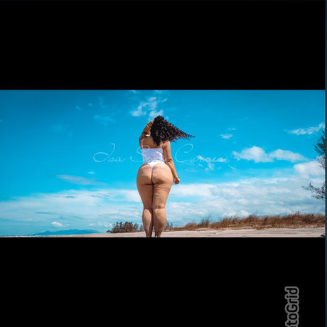 Naken läckt OnlyFans-bild av Isa Sexy Curves