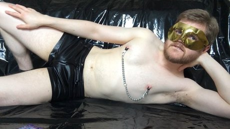 Naken läckt OnlyFans-bild av Mister Mask