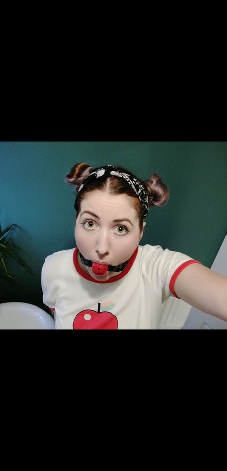 Naken läckt OnlyFans-bild av Missy Chestnut