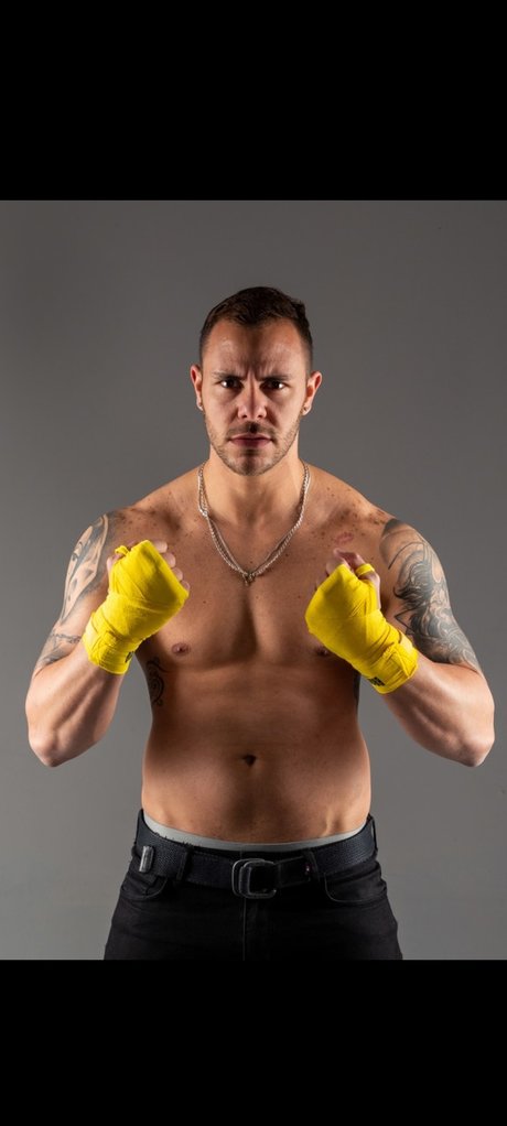 Обнаженная фотография утечки OnlyFans от Jesus Mujica