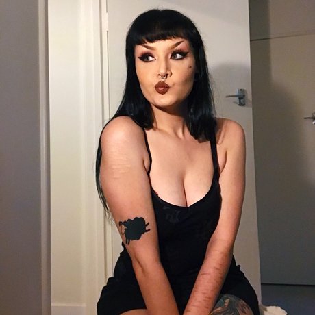 Naken läckt OnlyFans-bild av Alana Winsor