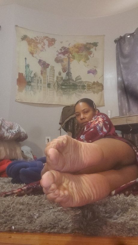 Naakte gelekte OnlyFans-foto van Seven