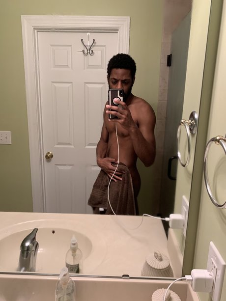 Naken läckt OnlyFans-bild av Mr Mocha
