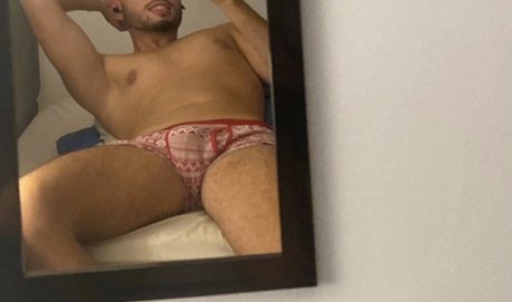Foto nua vazada do OnlyFans de Miguel