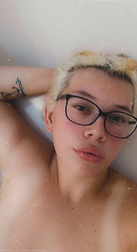 Photo nue de fuite OnlyFans de Baby Girl
