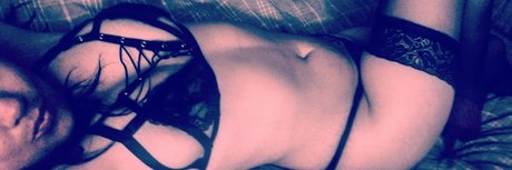 Photo nue de fuite OnlyFans de Mizzlolabankz