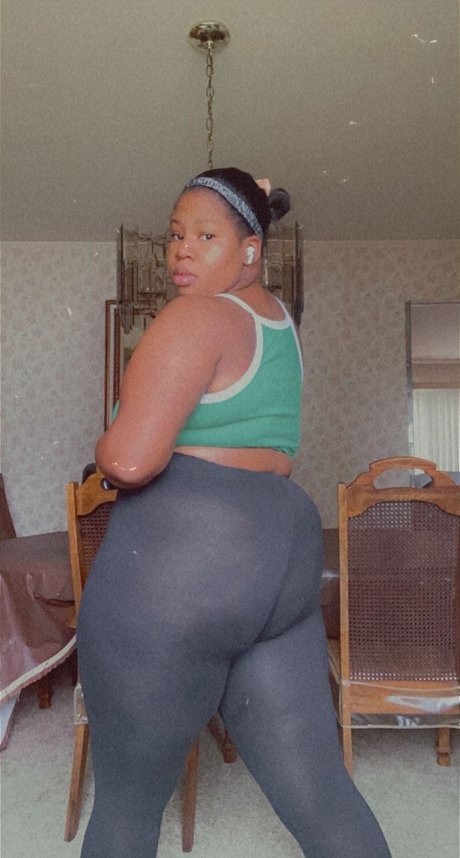 Juicy Thickie