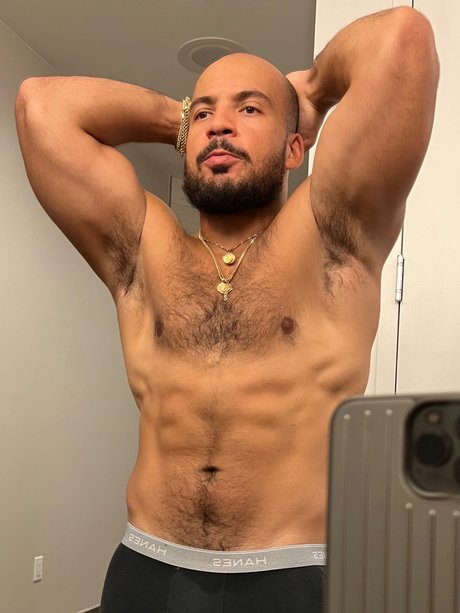 Nahá fotka uniklých OnlyFans od Thickwill