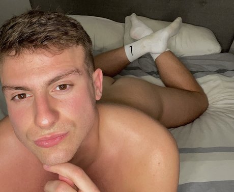 Alaston vuotanut OnlyFans-kuva Handsome Hunk