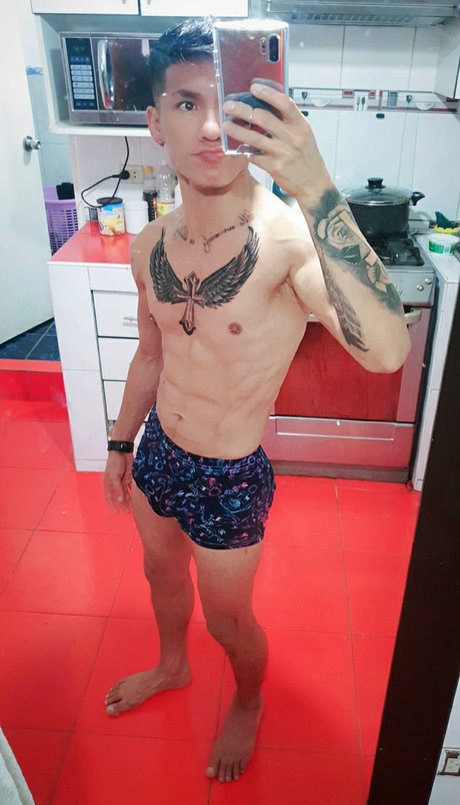 Alaston vuotanut OnlyFans-kuva Michaonlyfans