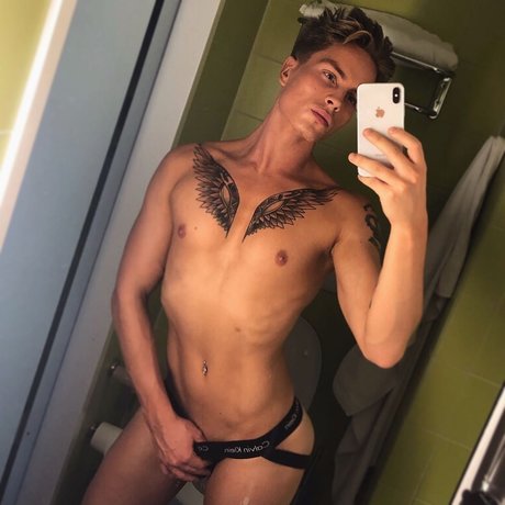 Naken lekkede OnlyFans-bilde av Jayden James