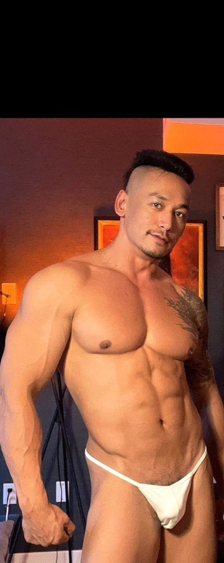 Nagie wyciekłe zdjęcie OnlyFans od Han Cross