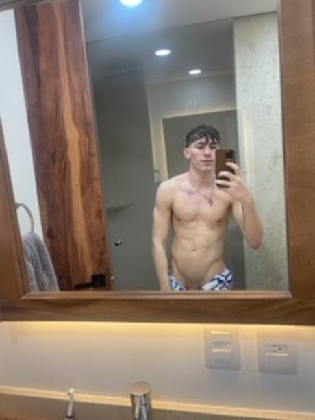 Naakte gelekte OnlyFans-foto van Hunter Cox