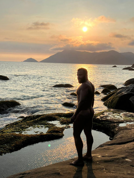 Foto di nudo di fuga di OnlyFans di Jg Free