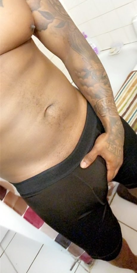 Nahá fotka uniklých OnlyFans od Tristan Williams