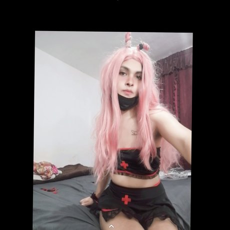 Naken läckt OnlyFans-bild av Montserrat