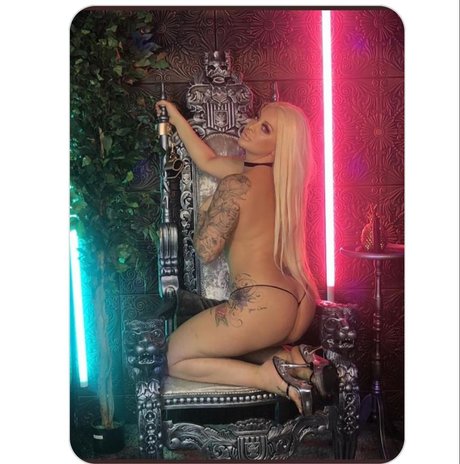 Naken läckt OnlyFans-bild av Miss Mercedes