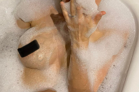 Naken lekkede OnlyFans-bilde av Good Girls Aint No Fun