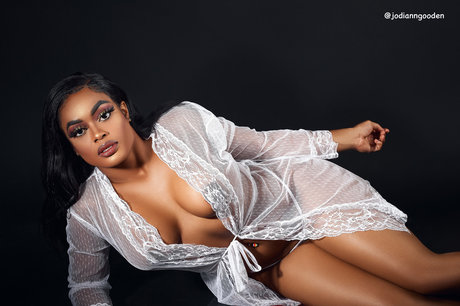 Naken läckt OnlyFans-bild av Freakie Deekie