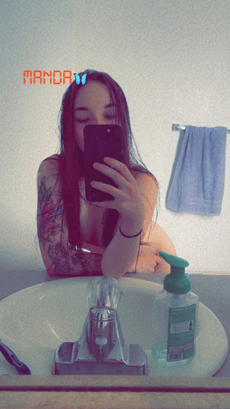 Naken läckt OnlyFans-bild av Manda