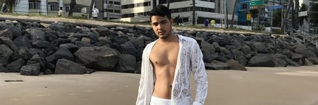 Nahá fotka uniklých OnlyFans od Apolo
