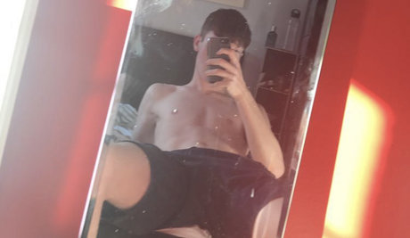 Foto di nudo di fuga di OnlyFans di Fraz