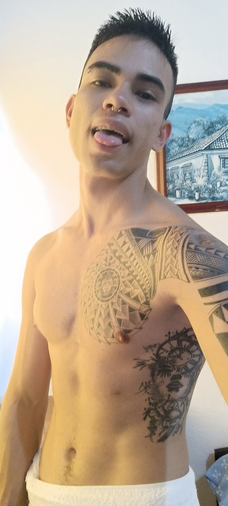 Naakte gelekte OnlyFans-foto van Mr Klein